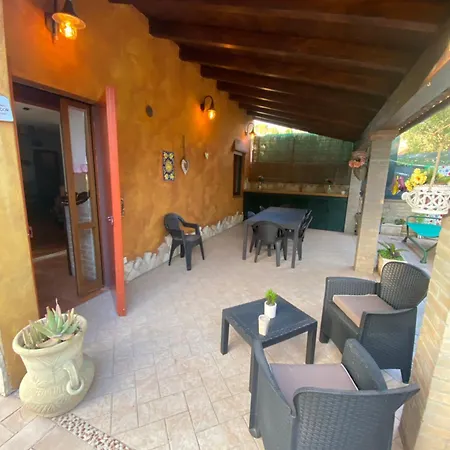 Ferienhaus Azzurra Fronte Mare Capitana