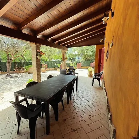 Azzurra Fronte Mare بيت للعطل